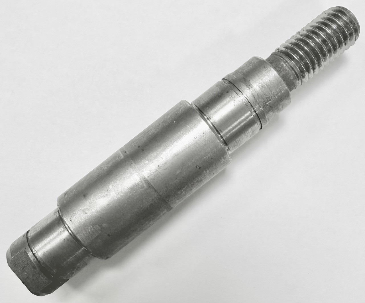 534704  IDLER SHAFT